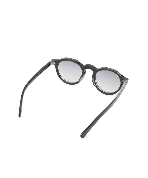 ADAM ET ROPE'(アダムエロペ)の「【WEB限定】・【定番】クラウンパントフラットレンズ調光サングラス(サングラス・レディース・ブラック/ダークブラウン・FREE)」の9枚目の写真