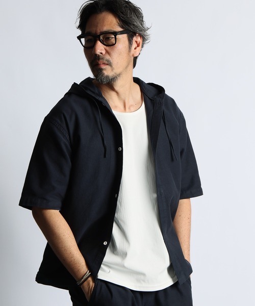 The DUFFER of ST.GEORGE(ザダファーオブセントジョージ)の「UNCUT CORDUROY S/S SHIRT PARKA:セットアップ対応 アンカットコーデュロイ 半袖シャツパーカー(シャツ/ブラウス・メンズ・ホワイト/ライトブルー/ネイビー・X-LARGE/LARGE/MEDIUM)」の1枚目の写真