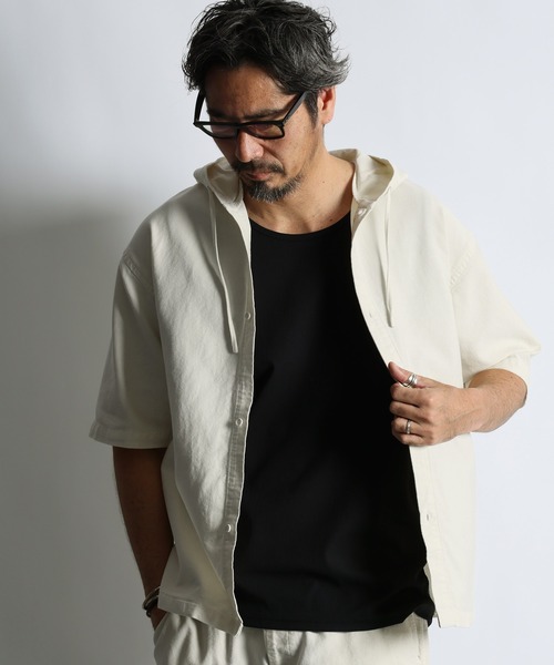The DUFFER of ST.GEORGE(ザダファーオブセントジョージ)の「UNCUT CORDUROY S/S SHIRT PARKA:セットアップ対応 アンカットコーデュロイ 半袖シャツパーカー(シャツ/ブラウス・メンズ・ホワイト/ライトブルー/ネイビー・X-LARGE/LARGE/MEDIUM)」の8枚目の写真