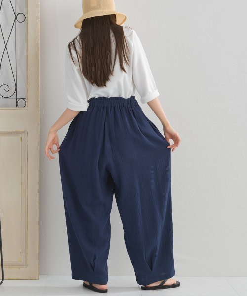 OMNES(オムネス)の「ダブルガーゼイージーコクーンパンツ(その他パンツ・レディース・ブラック/ネイビー/チャコールグレー・FREE)」の16枚目の写真