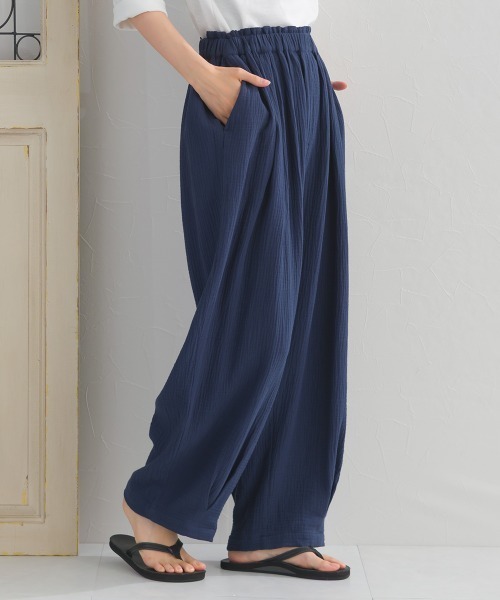 OMNES(オムネス)の「ダブルガーゼイージーコクーンパンツ(その他パンツ・レディース・ブラック/ネイビー/チャコールグレー・FREE)」の17枚目の写真