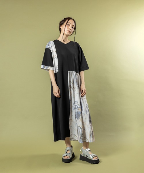 OSMOSIS(オズモーシス)の「2WAYプリント切替ワンピース(ワンピース・レディース・ブラウン系その他/ブラック/グレー・ONE SIZE)」の14枚目の写真