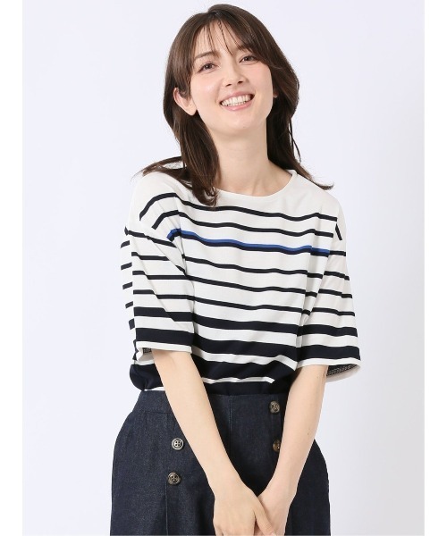 m.f.editorial(エムエフエディトリアル)の「【リラックス ややゆったり パネルボーダー】m.f.エディトリアル レディース レーヨン混 クルーネック 半袖 プルオーバー(Tシャツ/カットソー・レディース・ベージュ/ネイビー・MEDIUM/LARGE)」の2枚目の写真