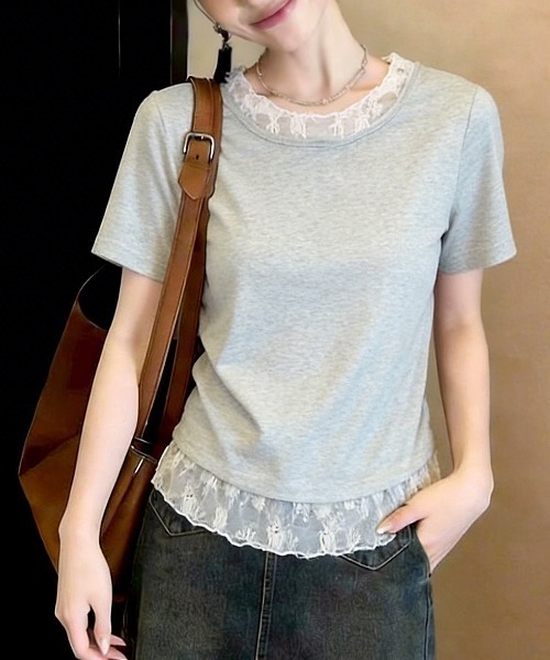 AMAJI(アマジ)の「ラウンドネックレース切替半袖Tシャツ(Tシャツ/カットソー・レディース・ホワイト/ライトグレー・X-LARGE/LARGE/MEDIUM/SMALL)」の2枚目の写真