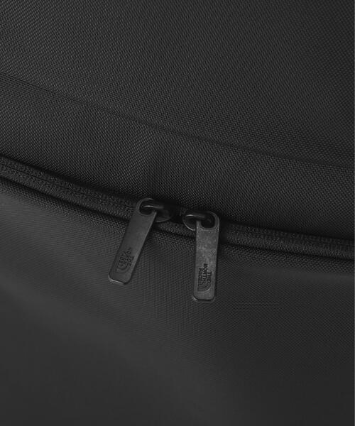 THE NORTH FACE(ザノースフェイス)の「THE NORTH FACE/ザ・ノース・フェイス/Shuttle Lite(バックパック/リュック・メンズ・ブラック・F)」の5枚目の写真