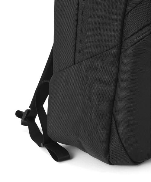 THE NORTH FACE(ザノースフェイス)の「THE NORTH FACE/ザ・ノース・フェイス/Shuttle Lite(バックパック/リュック・メンズ・ブラック・F)」の7枚目の写真