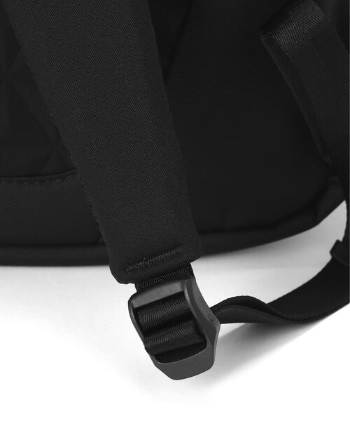 THE NORTH FACE(ザノースフェイス)の「THE NORTH FACE/ザ・ノース・フェイス/Shuttle Lite(バックパック/リュック・メンズ・ブラック・F)」の10枚目の写真