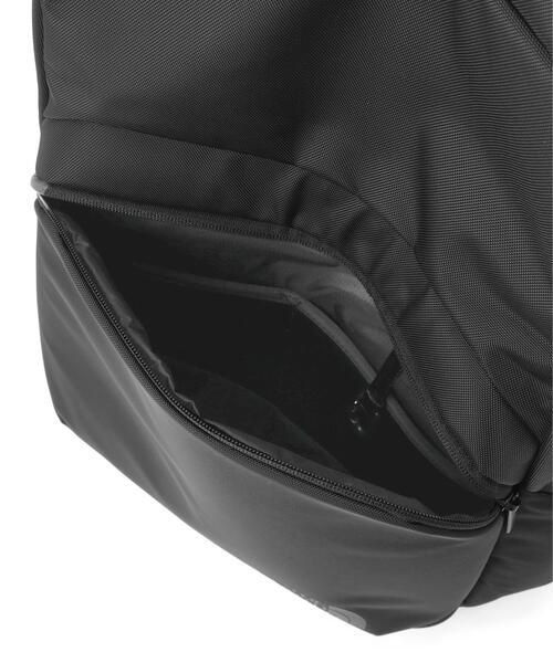 THE NORTH FACE(ザノースフェイス)の「THE NORTH FACE/ザ・ノース・フェイス/Shuttle Lite(バックパック/リュック・メンズ・ブラック・F)」の13枚目の写真