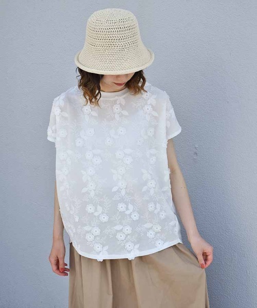 Bleu Bleuet（ブルーブルーエ）の「フラワー3D刺繍Tシャツ26NO2（Tシャツ/カットソー・レディース・ホワイト/ライトブルー・FREE）」の11枚目の写真