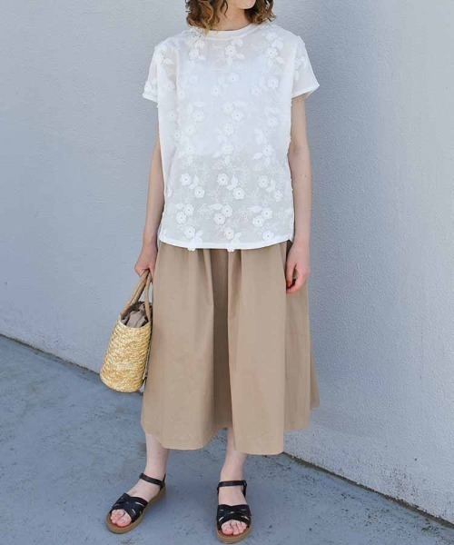 Bleu Bleuet（ブルーブルーエ）の「フラワー3D刺繍Tシャツ26NO2（Tシャツ/カットソー・レディース・ホワイト/ライトブルー・FREE）」の15枚目の写真