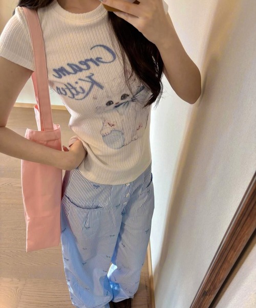 HALEY PESCA(ヘーリーペスカ)の「HALEY PESCA/アメリカンレトロ 白猫プリント半袖Tシャツ(Tシャツ/カットソー・レディース・ホワイト・SMALL/MEDIUM)」の6枚目の写真