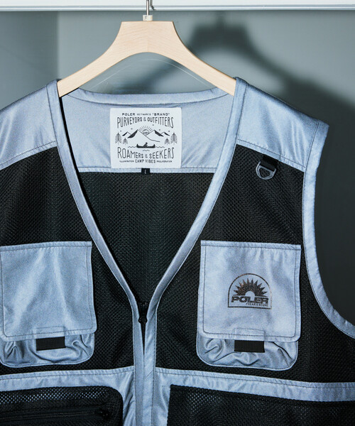 POLeR(ポーラー)の「POLeR × FREAK'S STORE/ポーラー × フリークスストア 別注 Response Vest(ベスト・メンズ・ブラック・ONE SIZE)」の3枚目の写真