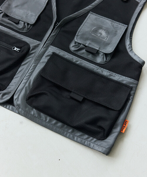 POLeR(ポーラー)の「POLeR × FREAK'S STORE/ポーラー × フリークスストア 別注 Response Vest(ベスト・メンズ・ブラック・ONE SIZE)」の17枚目の写真