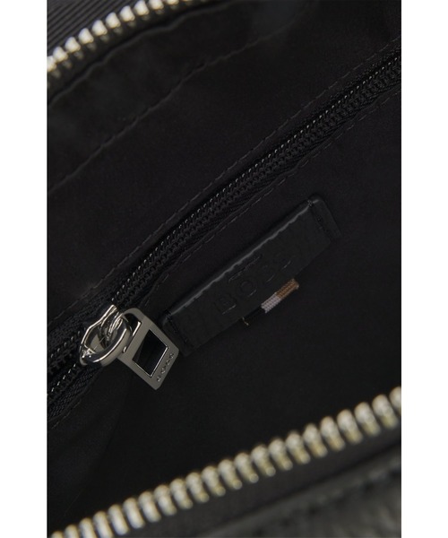 BOSS(ボス)の「クロスボディバッグ グレインレザー ワンポイントロゴ(ショルダーバッグ・メンズ・ブラック・ONESIZE)」の4枚目の写真