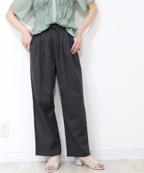 DISKEEN SURE(ディスキーンシュアー)の「腰周りすっきり見え!きれいめタックワイドパンツ(その他パンツ・レディース・イエロー/ホワイト/オフホワイト/アイボリー/チャコール/ブラック・FREE)」の13枚目の写真
