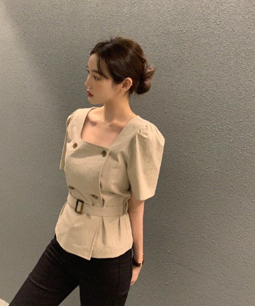Aelina(エリナ)の「ベルト付きスクエアネックラインダブルブレストコットンブラウス(シャツ/ブラウス・レディース・ブラック/ベージュ/オフホワイト・FREE)」の11枚目の写真