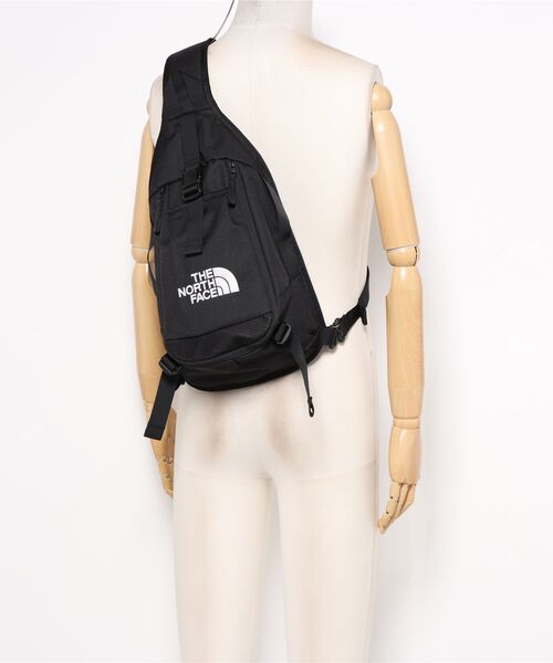 THE NORTH FACE(ザノースフェイス)の「THE NORTH FACE ノースフェイス リープスリング(ショルダーバッグ・メンズ・ホワイト/ブラック・FREE)」の6枚目の写真