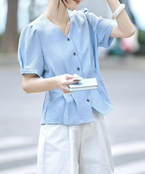 ONEP STAR(ワンピスター)の「Vネックフレア半袖ブラウス(シャツ/ブラウス・レディース・ブルー・LARGE/MEDIUM/X-LARGE)」の6枚目の写真