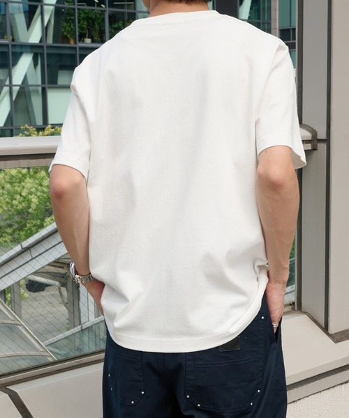 Perushu（ペルーシュ）の「Graphic Assorted Print T-Shirt／グラフィックアソートプリントTシャツ（Tシャツ/カットソー・メンズ・ブラック/ネイビー/オフホワイト/ホワイト系その他/グリーン・MEDIUM/LARGE）」の7枚目の写真