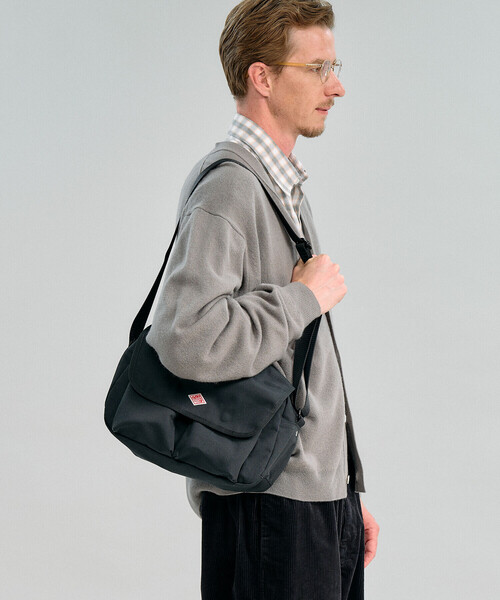 DANTON(ダントン)の「DANTON | キャンバス ショルダーバッグ OBERKAMPF UNISEX(ショルダーバッグ・レディース・ブラック/ブラウン系その他・-)」の19枚目の写真