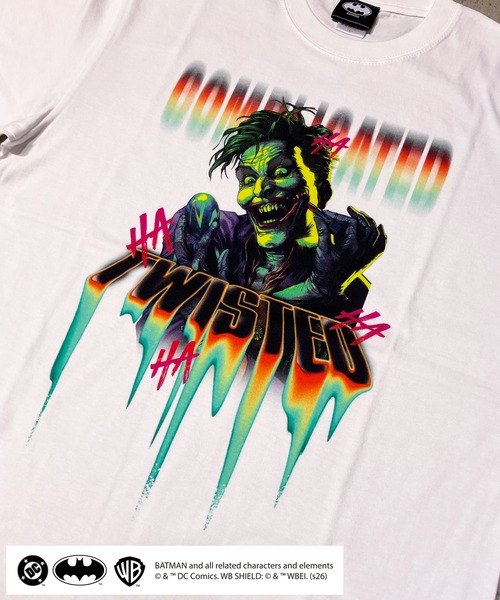 BY THE BAY(バイザベイ)の「【BATMAN/バットマン】 THE JOKER COMPLICATED TWISTED グラフィックピグメントTシャツ グラフィックプリント ヴィンテージ加工 半袖 ユニセックス(Tシャツ/カットソー・メンズ・ブラック/ホワイト・MEDIUM/SMALL)」の3枚目の写真