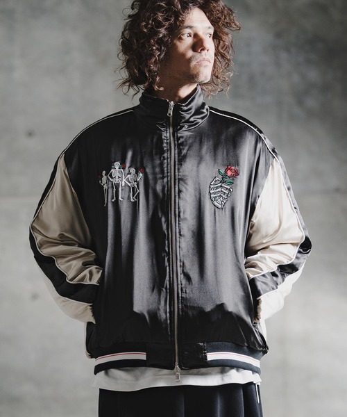 GLIMCLAP（グリムクラップ）の「mj11697-Reversible Souvenir Bomber Jacket リバーシブルスーベニアジャケット(211-011-gla-cg)（スカジャン・メンズ・ホワイト×ブラック/ブラック×ブラック・L/M/S）」の3枚目の写真