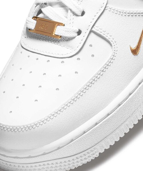 NIKE(ナイキ)の「ナイキ エア フォース 1 '07 エッセンシャル ウィメンズシューズ / Nike Air Force 1 '07 Essential Women's Shoes CZ0270-102 White(スニーカー・レディース・ホワイト・23/24/26/25.5/25/22.5/22/24.5/23.5)」の7枚目の写真