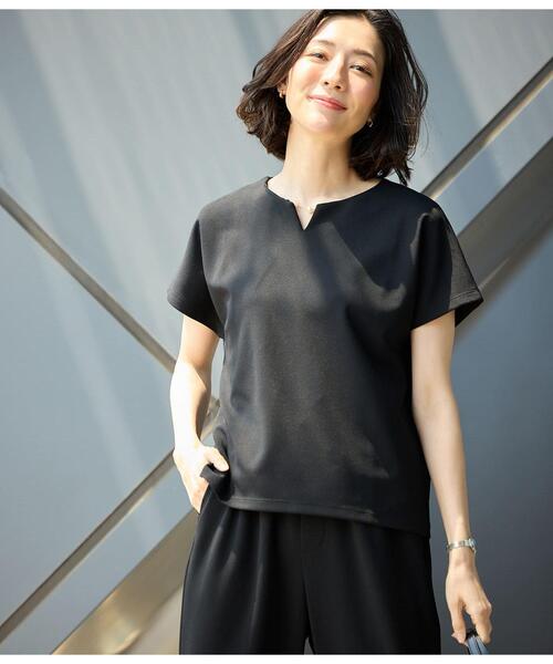 NEWYORKER（ニューヨーカー）の「キーネックパールビジュープルオーバー レディース セットアップ対応 イージーケア（Tシャツ/カットソー・レディース・ブラック/ネイビー・MEDIUM/LARGE）」の11枚目の写真