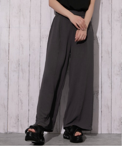 GORGE(ゴージ)の「《さらしぼ・楽ちん》イージーパンツ/ナチュラル×リラックス/春夏/全3色(その他パンツ・レディース・チャコール/ブラック/ダークブラウン・F)」の2枚目の写真