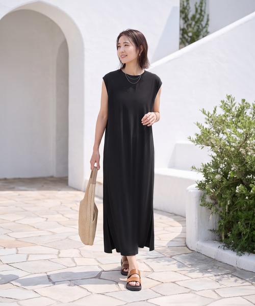 STYLE DELI(スタイルデリ)の「とろみ落ち感カットソーワンピース(ワンピース・レディース・ブルー/ブラック・02/01)」の1枚目の写真