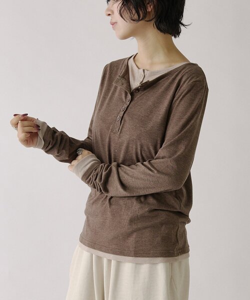 goocy(グーシー)の「配色ヘンリーネックトップス(Tシャツ/カットソー・レディース・チャコールグレー/ブラック/グレー/ブラウン・FREE)」の4枚目の写真