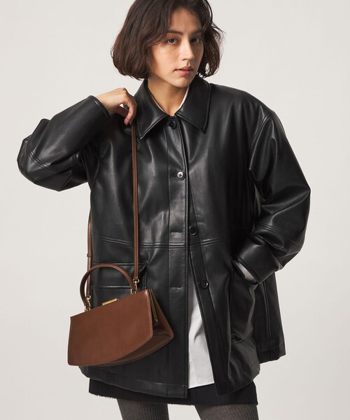 green label relaxing(グリーンレーベルリラクシング)の「【WEB限定】<at ease>レザーライク ブルゾン(その他アウター・レディース・ブラック/クリーム・38/36)」の3枚目の写真