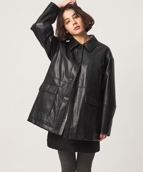 green label relaxing(グリーンレーベルリラクシング)の「【WEB限定】<at ease>レザーライク ブルゾン(その他アウター・レディース・ブラック/クリーム・38/36)」の4枚目の写真