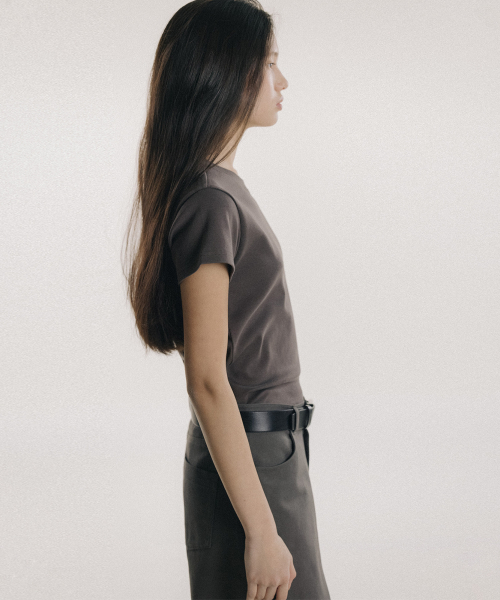 BLANKROOM HER（ブランクルームウーマン）の「クラシカルトップ_BROWN（Tシャツ/カットソー・レディース・その他・ONE）」の4枚目の写真