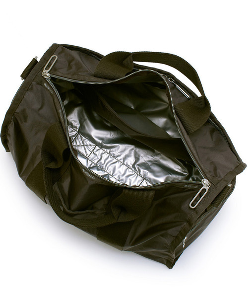 LeSportsac(レスポートサック)の「ESSENTIAL MEDIUM DUFFLE ダークチョコレートC(ボストンバッグ・レディース・ブラウン・FREE)」の10枚目の写真