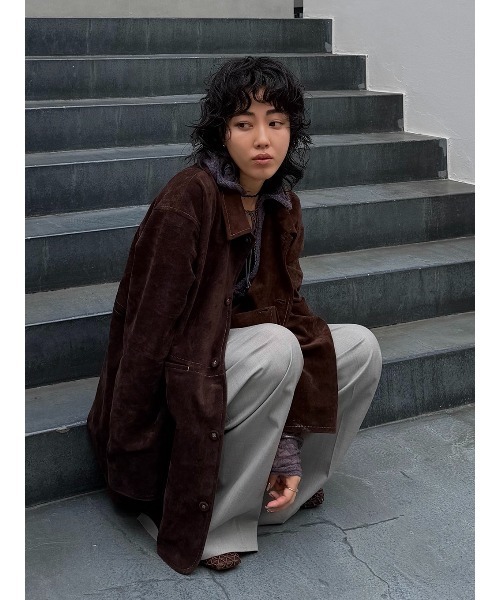 ELCHELE(エルチェレ)の「#2 SYNTHETIC SUEDE SHIRT(シャツ/ブラウス・レディース・ブラウン/ナチュラル/ターコイズブルー系・FREE)」の11枚目の写真