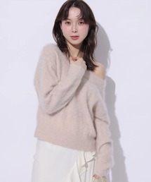 オフショルファーニット