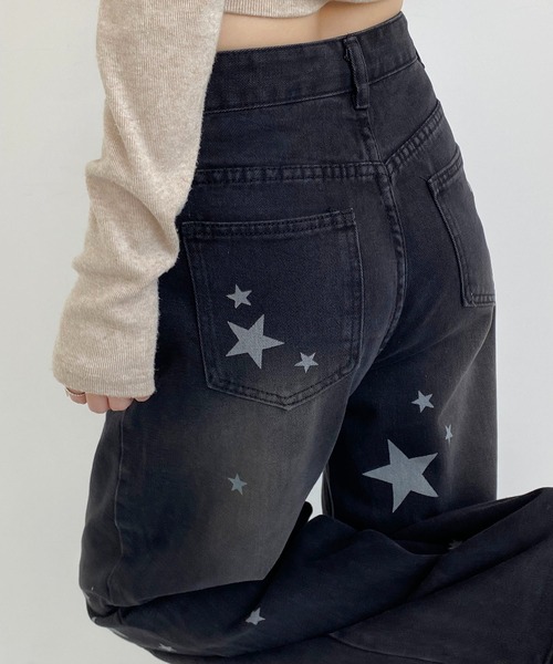 MAISON DE THERESE(メゾン ド テレーズ)の「星柄プリント ワイドカーブデニムパンツ レトロ ゆるシルエット バナナパンツ(デニムパンツ・レディース・ブルー/ブラック・M)」の4枚目の写真