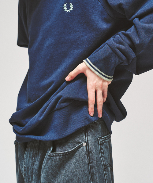 417 EDIFICE（フォーワンセブンエディフィス）の「FRED PERRY / フレッドペリー TIPPED CREWNECK SWEATSHIRT（スウェット・メンズ・ネイビー/カーキ/アイボリー・MEDIUM/LARGE）」の13枚目の写真