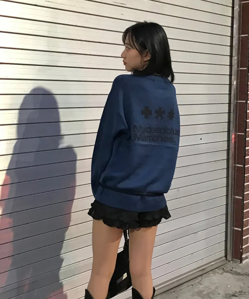mydeepbluememories(マイディープブルーメモリーズ)の「(NT) MM SYMBOL LOGO KNIT (NAVY)(ニット/セーター・レディース・ネイビー・ONE SIZE)」の3枚目の写真