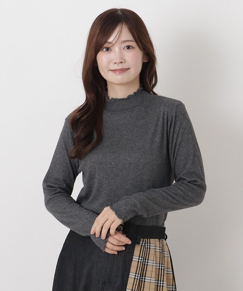 one'sterrace（ワンズテラス）の「シットリ リブハイネック長袖プルオーバー（Tシャツ/カットソー・レディース・アイボリー系8/ブラック系8/グレー系その他7・02）」の3枚目の写真