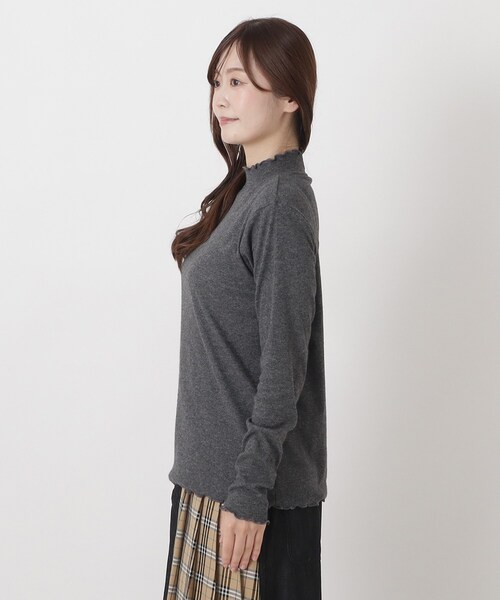 one'sterrace（ワンズテラス）の「シットリ リブハイネック長袖プルオーバー（Tシャツ/カットソー・レディース・アイボリー系8/ブラック系8/グレー系その他7・02）」の5枚目の写真