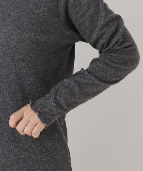 one'sterrace（ワンズテラス）の「シットリ リブハイネック長袖プルオーバー（Tシャツ/カットソー・レディース・アイボリー系8/ブラック系8/グレー系その他7・02）」の8枚目の写真