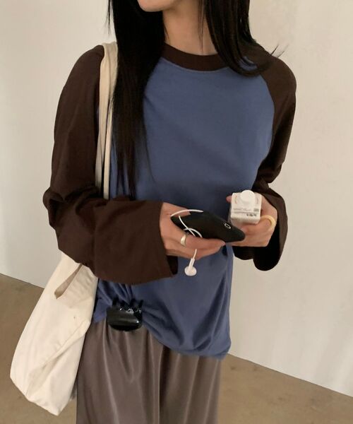 UMBRELLA ON THE GO(アンブレラオンザゴー)の「ウィメンズ シグネチャー フルイド ラグラン ロングスリーブ(Tシャツ/カットソー・レディース・スカイブルー/ダークブラウン/ネイビー・FREE)」の2枚目の写真