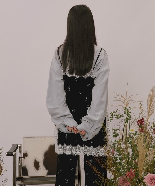loin nuit(ロワンニュイ)の「velours assort lace cami onepiece / ベロアアソートレースキャミワンピース(ワンピース・レディース・ブラウン/ブラック・FREE)」の10枚目の写真
