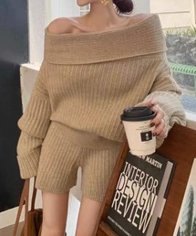 ワイドフォールドオフショルダーニットセットアップ