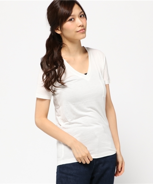 MOUSSY（マウジー）の「V NECK TEE（Tシャツ/カットソー・レディース・ホワイト/ホワイト系その他/カーキ/ブラック・1/2）」の6枚目の写真