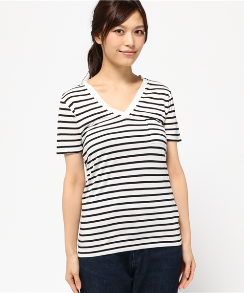 MOUSSY（マウジー）の「V NECK TEE（Tシャツ/カットソー・レディース・ホワイト/ホワイト系その他/カーキ/ブラック・1/2）」の9枚目の写真