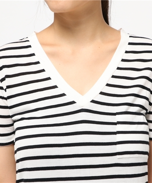 MOUSSY（マウジー）の「V NECK TEE（Tシャツ/カットソー・レディース・ホワイト/ホワイト系その他/カーキ/ブラック・1/2）」の12枚目の写真