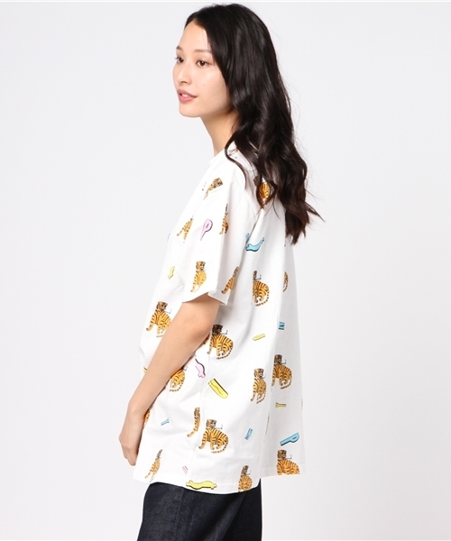 PUNYUS（プニュズ）の「タイガー総柄Tシャツ（Tシャツ/カットソー・レディース・ホワイト・3/4）」の8枚目の写真